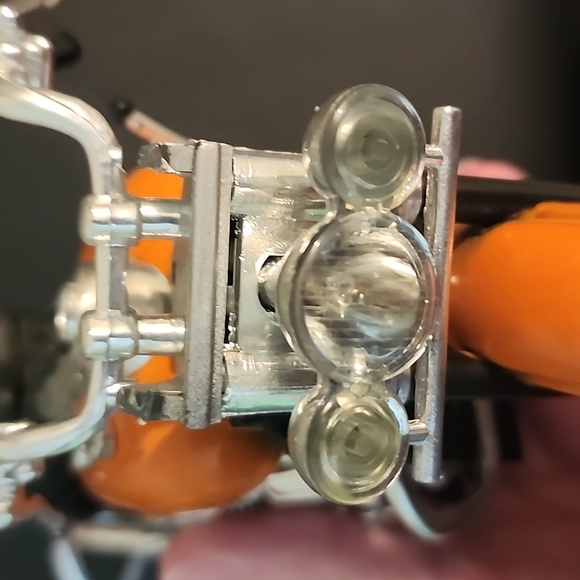 Orange Motorcycle Model funrise 1995 - Picture 4 of 5